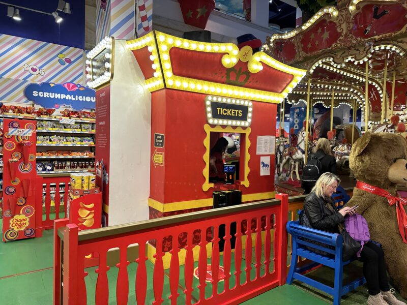 Interior decoration, design and production, props for Hamley's in Prague