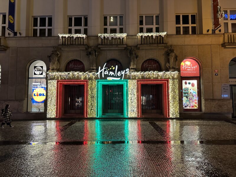 Interior decoration, design and production, props for Hamley's in Prague